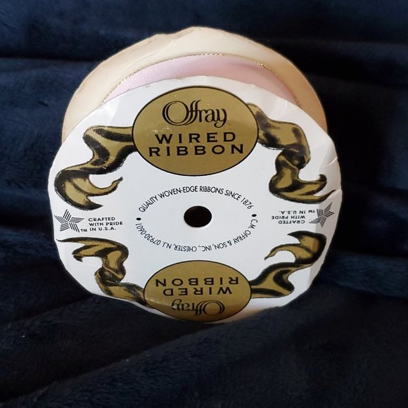 Offray Wired Pink Taffeta Ribbon 1.5' x 2 yrds Gold Wired Edge - Picture 6 of 6